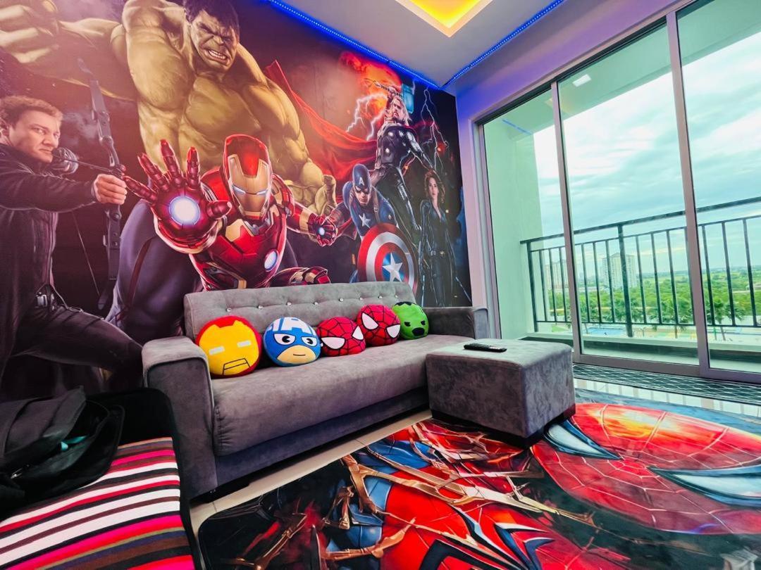 Marvel Universe Retreat - Infinity Pool, Ps5, Private-cinema With Pool-view Balcony - M4 Apartment Bukit Mertajam